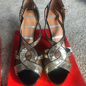 Elle gold glitter high heals